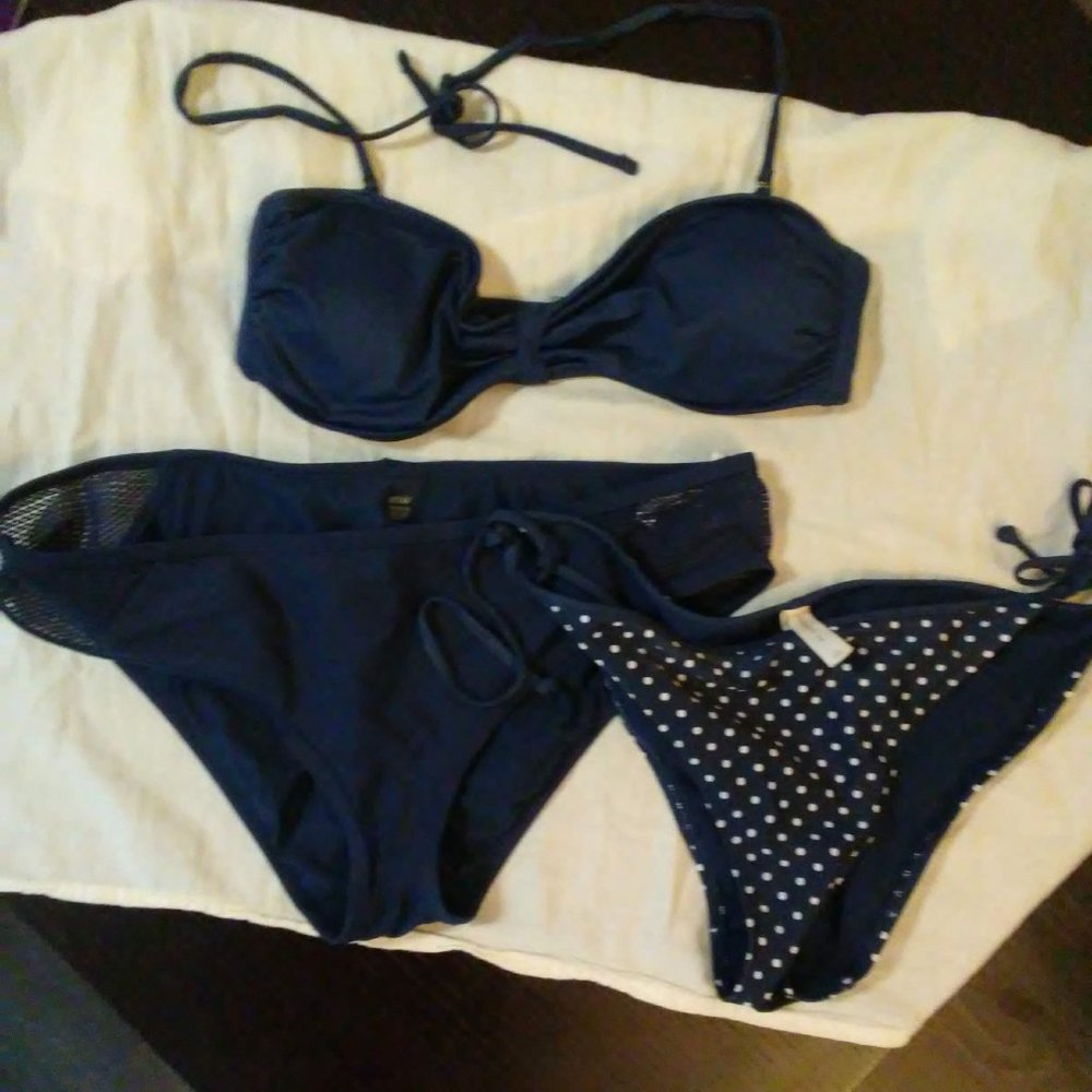 Navy Blue Swimsuit Set (1 top and 2 bottoms)